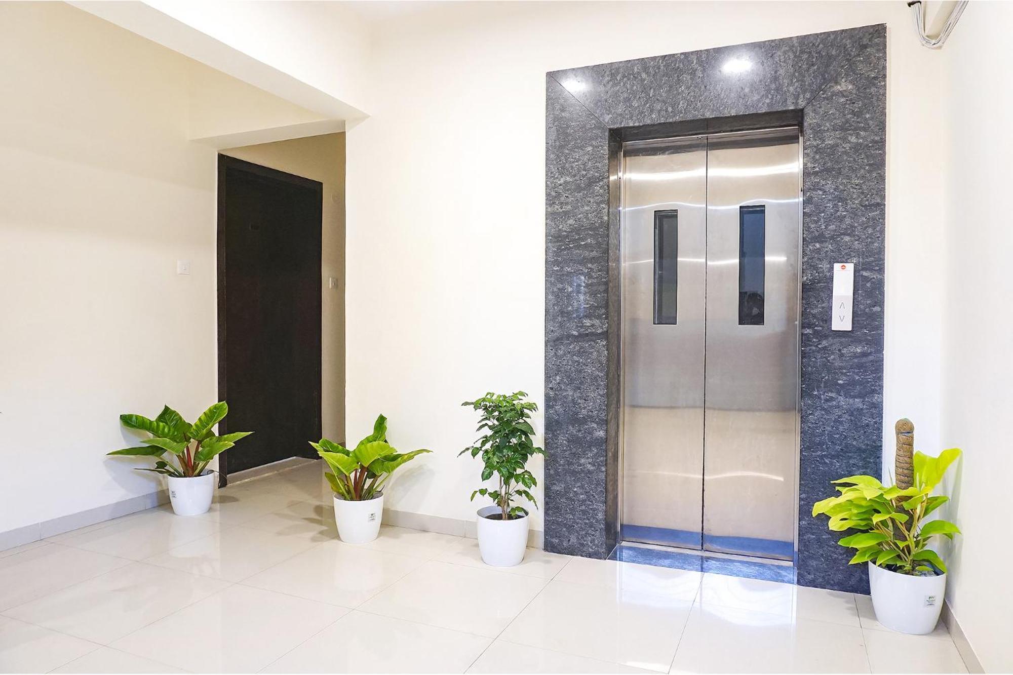 Fabhotel Majestic Luxurious - Nr Rajaram Bhiku Pathare Stadium ปูเน่ ภายนอก รูปภาพ