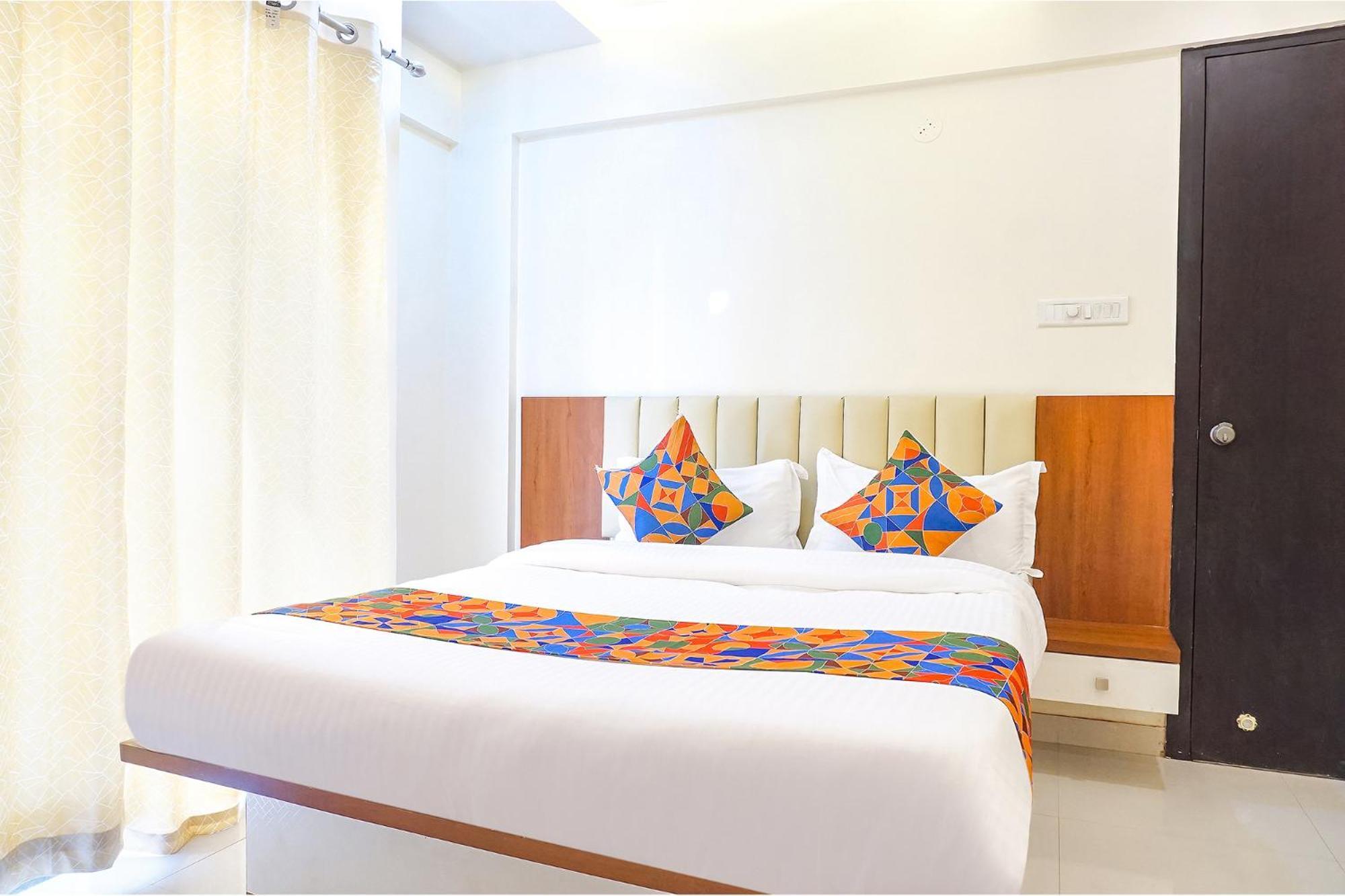 Fabhotel Majestic Luxurious - Nr Rajaram Bhiku Pathare Stadium ปูเน่ ภายนอก รูปภาพ