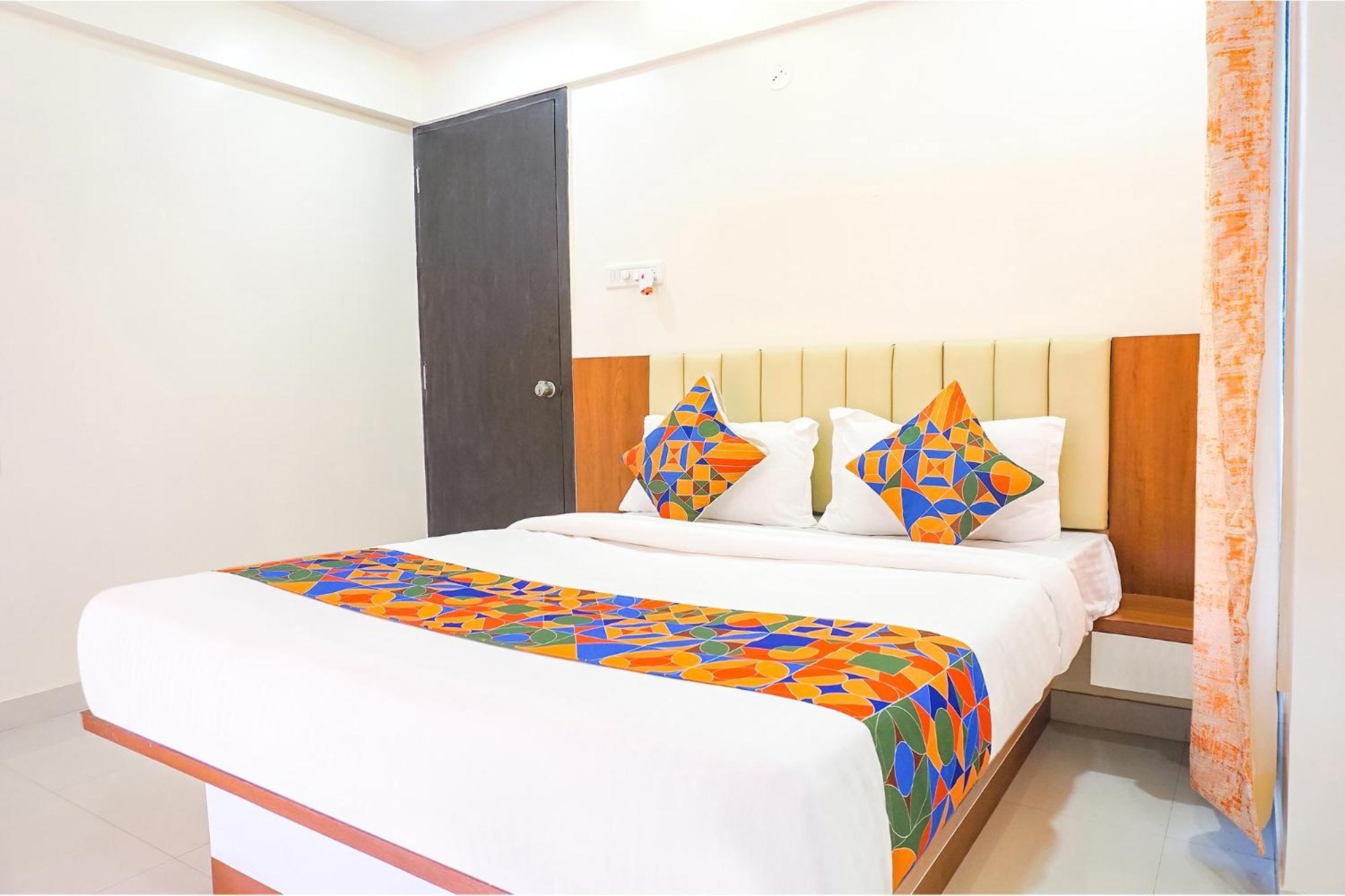 Fabhotel Majestic Luxurious - Nr Rajaram Bhiku Pathare Stadium ปูเน่ ภายนอก รูปภาพ