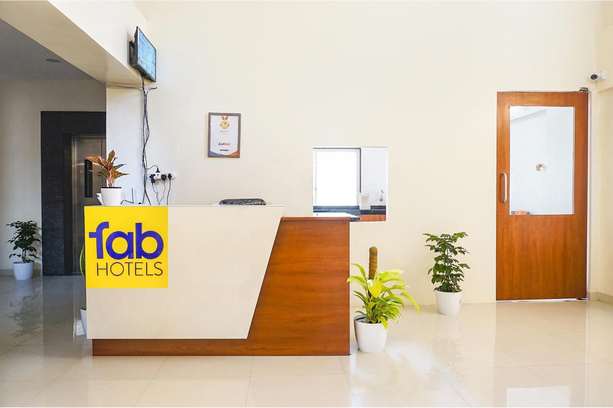 Fabhotel Majestic Luxurious - Nr Rajaram Bhiku Pathare Stadium ปูเน่ ภายนอก รูปภาพ