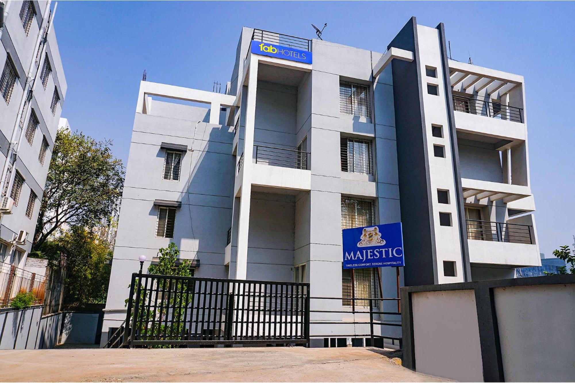 Fabhotel Majestic Luxurious - Nr Rajaram Bhiku Pathare Stadium ปูเน่ ภายนอก รูปภาพ